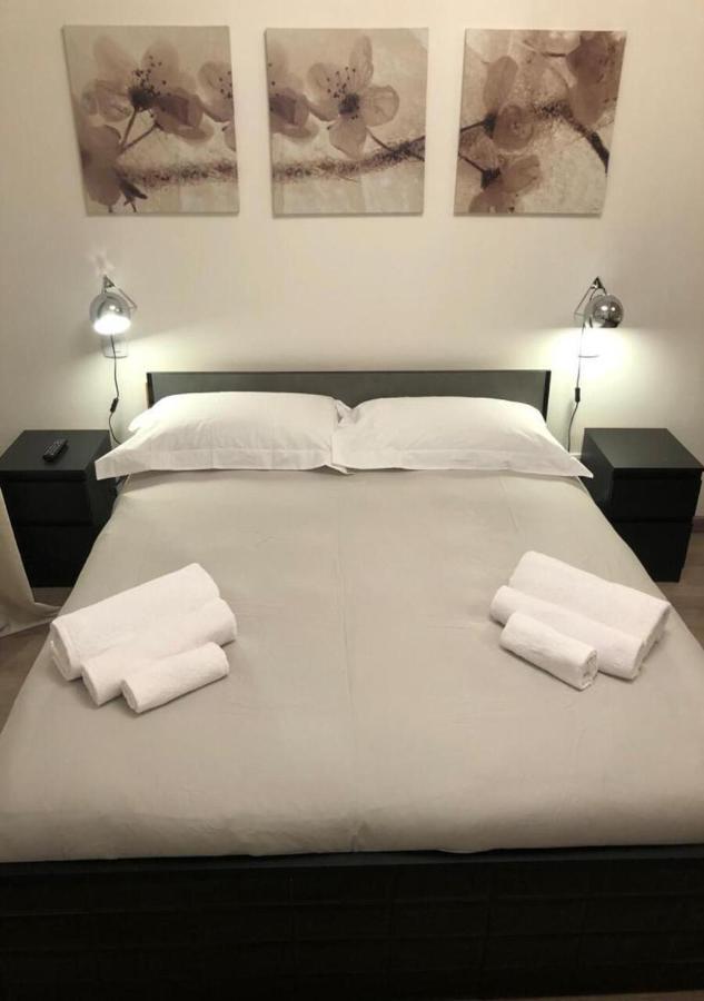 ヴェローナLa Casa In Via Ventiアパートメント エクステリア 写真