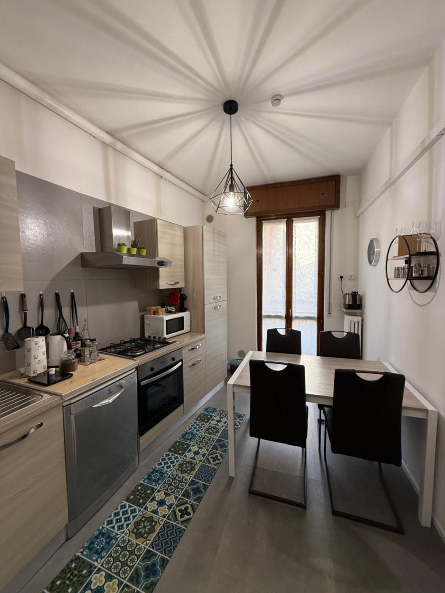 ヴェローナLa Casa In Via Ventiアパートメント エクステリア 写真